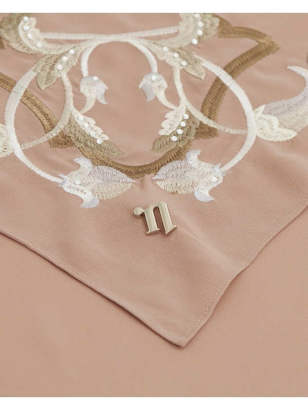 AYANA EMBROIDERED SQUARE - SAND