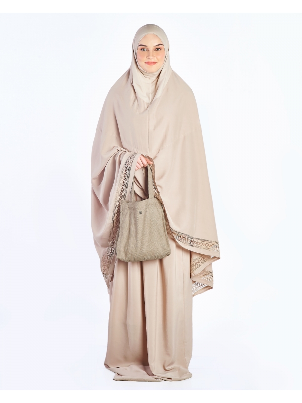 AYISHA TELEKUNG - PECAN
