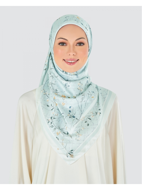 BAMBOO TRELLIS SATIN SQUARE - BABY BLUE