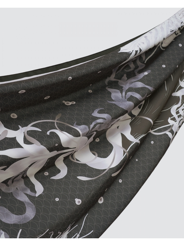 DISNEY X NAELOFAR - THE LITTLE MERMAID SHAWL - BLACK