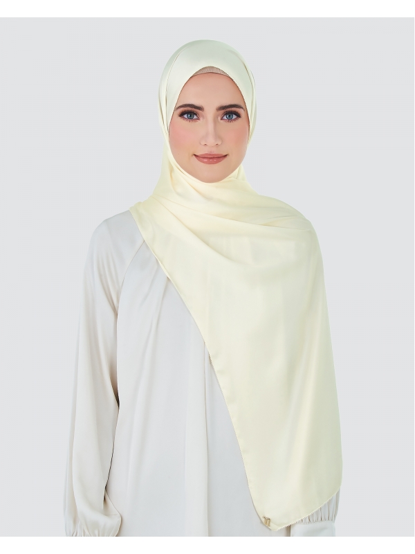 EILA SATIN SHAWL - SNOW