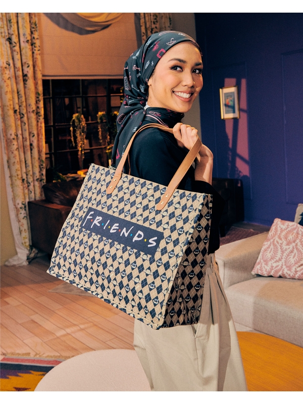 FRIENDS X NAELOFAR THE FRIENDS BAG - BLACK