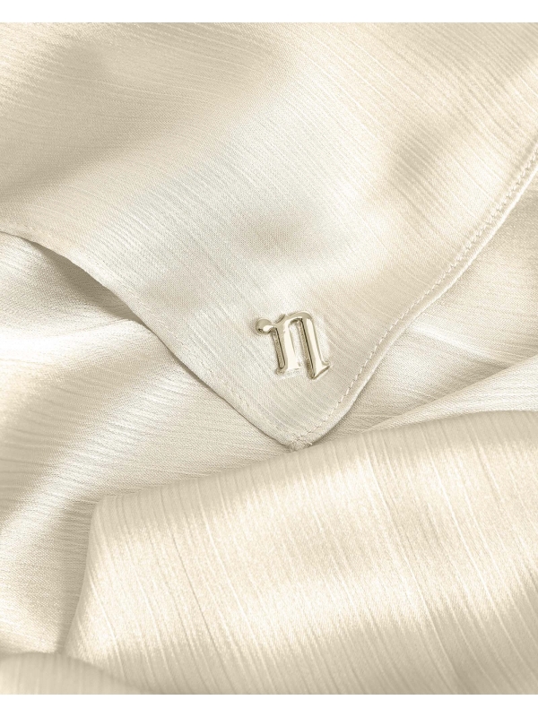 LAURA LINE SATIN SHAWL - IVORY