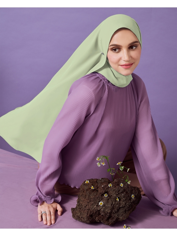MAYA MATTE SATIN SHAWL - CELERY