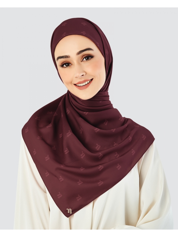 MODA MATTE SATIN SQUARE - MAROON