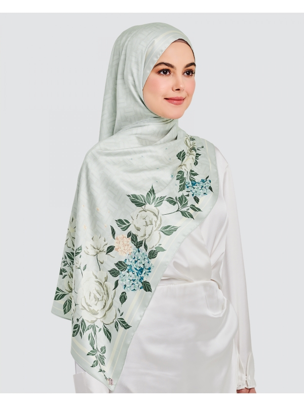 THE 8IRTHDAY COLLECTION - FLORAL MONOGRAM SHAWL - GREY