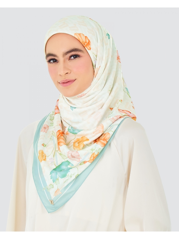 MONOGRAM POPPY SQUARE - SUNNY