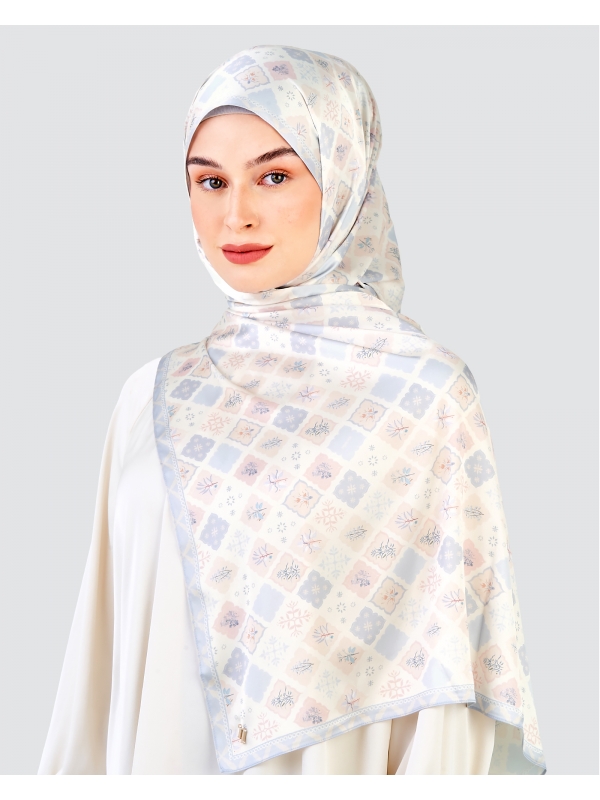 SAFFRON SHAWL - SNOW