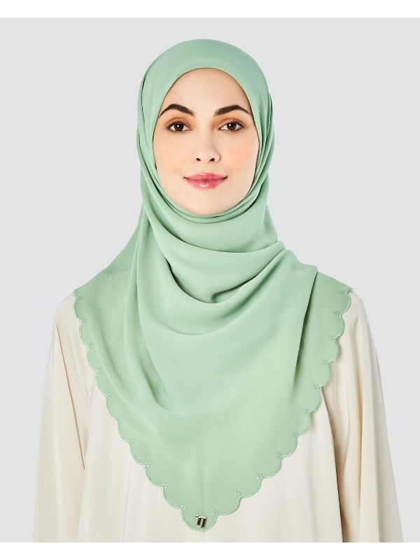 SALOMA EMBROIDERED TEXTURED SQUARE - FOAM GREEN