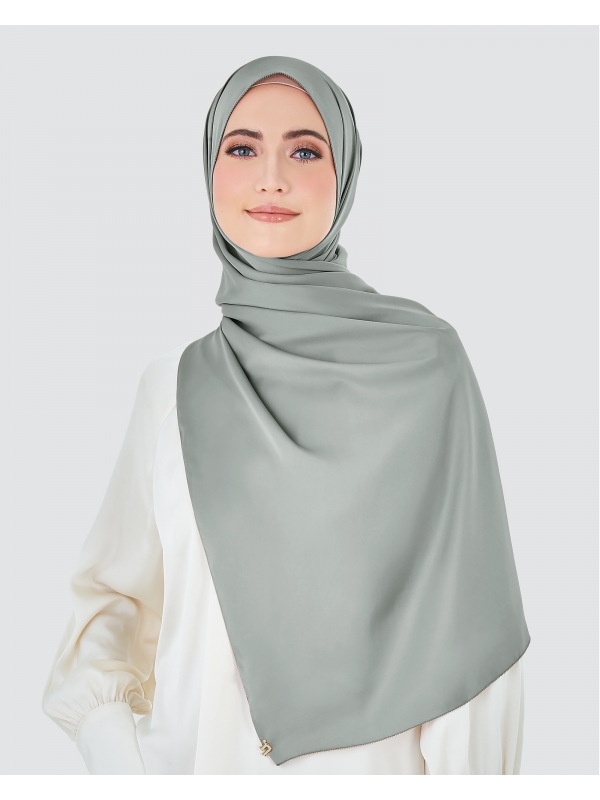EILA SATIN SHAWL - SMOKEY GREY