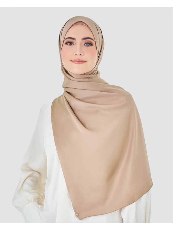EILA SATIN SHAWL - BROWN SUGAR