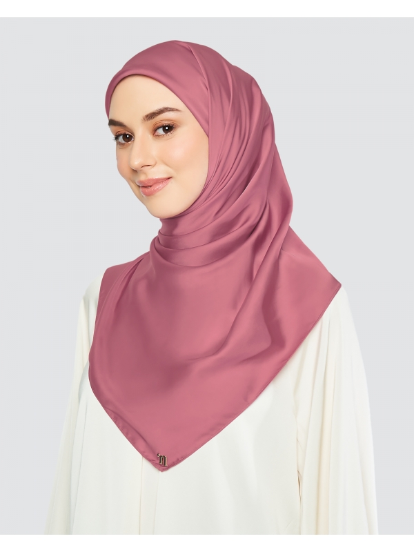SWARA SATIN SQUARE - BERRY BURST
