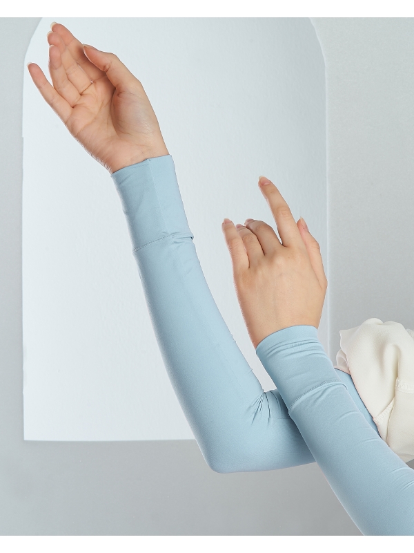 NWEAR AURA HAND SOCKS - DUSTY BLUE