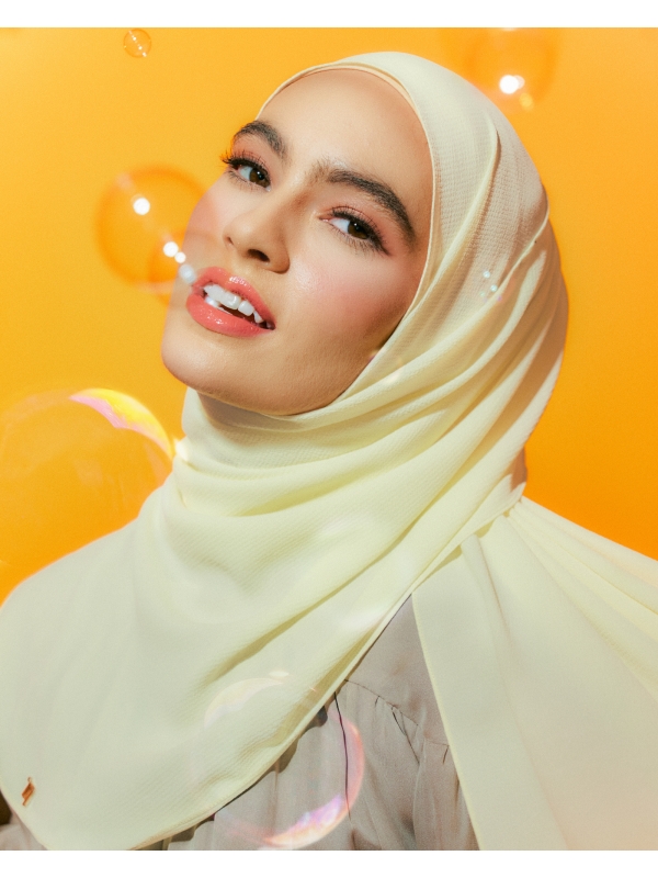 X-PRESS BUBBLE CHIFFON SHAWL - LEMONADE