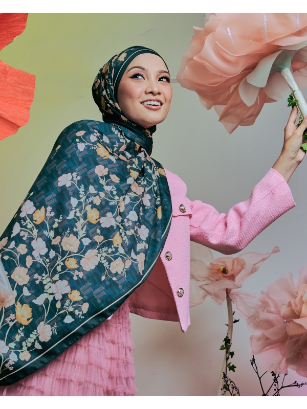 MONOGRAM POPPY SHAWL - SAPPHIRE