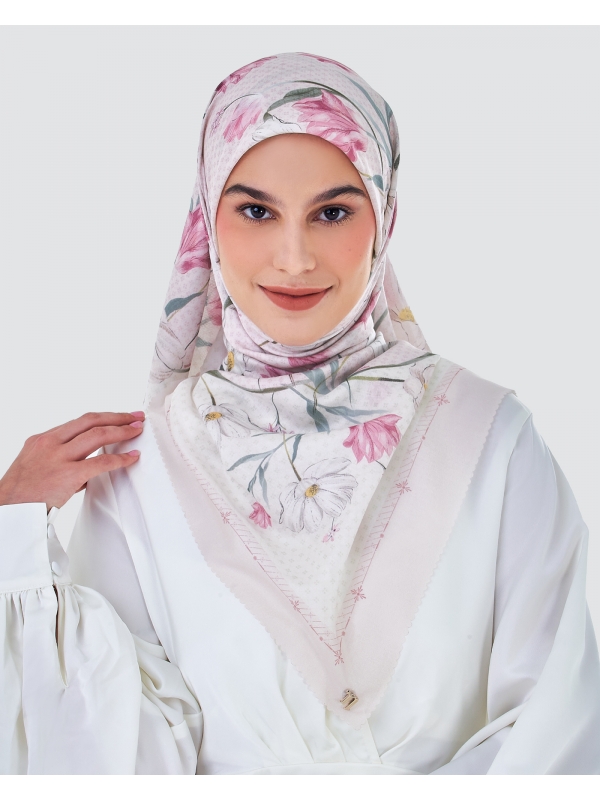 WHIMSICAL SQUARE - BLUSH
