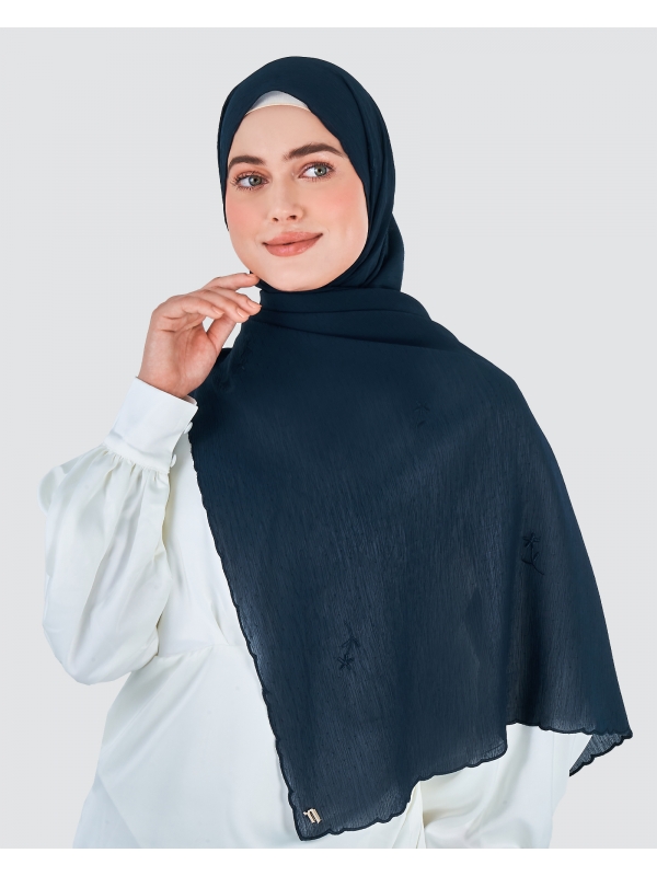 DAISY EMBROIDERED SHAWL - BLACKCURRANT