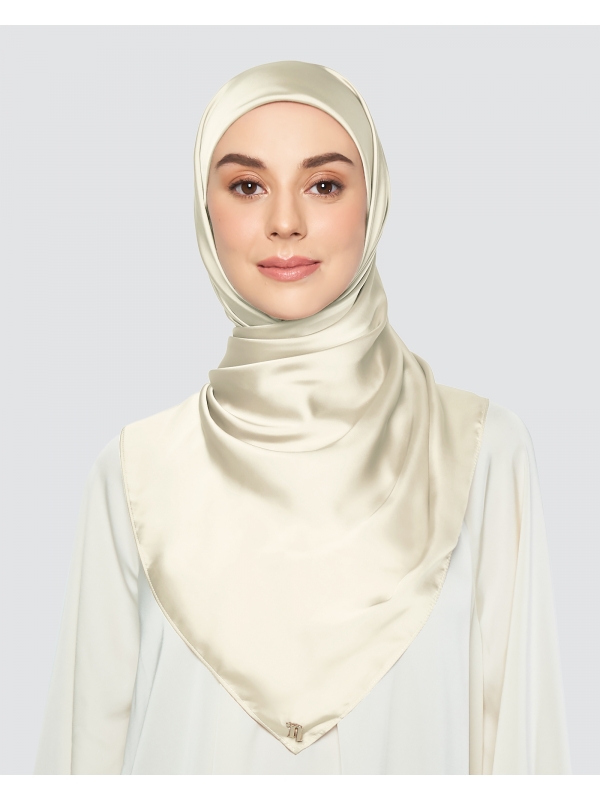 SWARA SATIN SQUARE - COCONUT