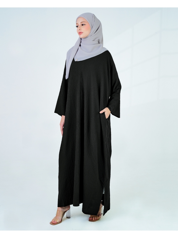 X-PRESS OVERSIZED DRESS - BLACK