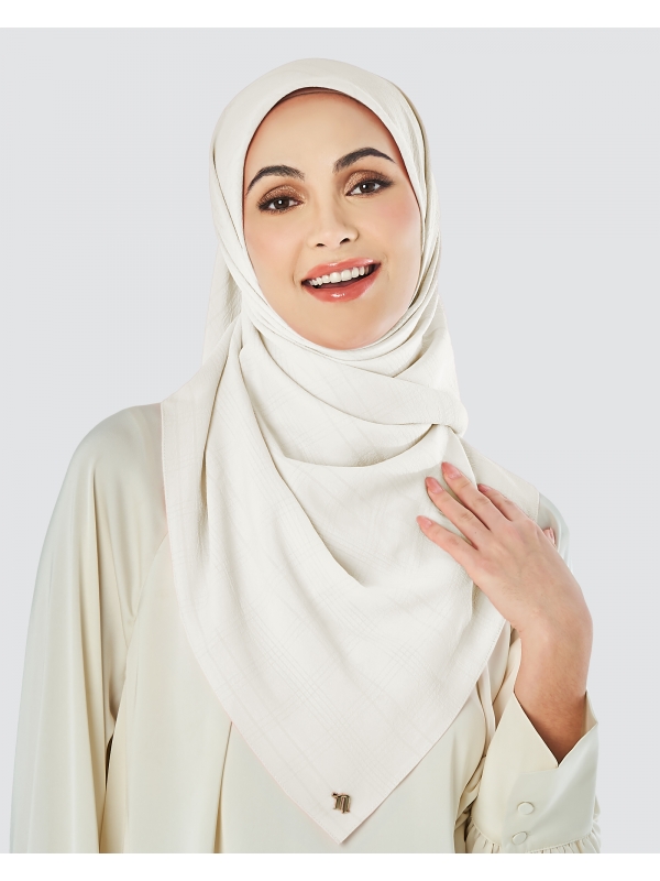 X-PRESS TEXTURED CHIFFON SQUARE - WHITE