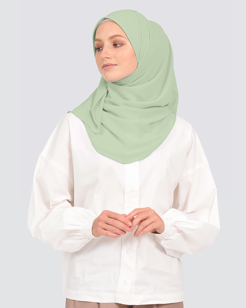 FOREVER YOUNG - FAIR LIGHT OLIVE GREEN