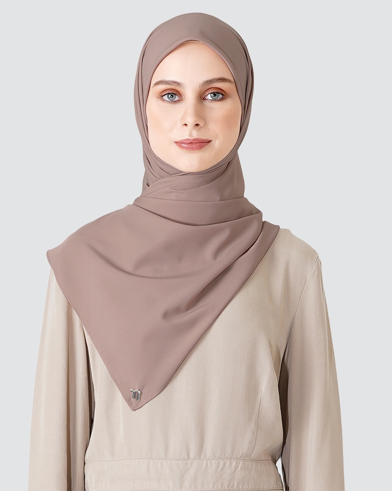 SOFIE COTTON SATIN SQUARE - LIGHT BROWN NUT