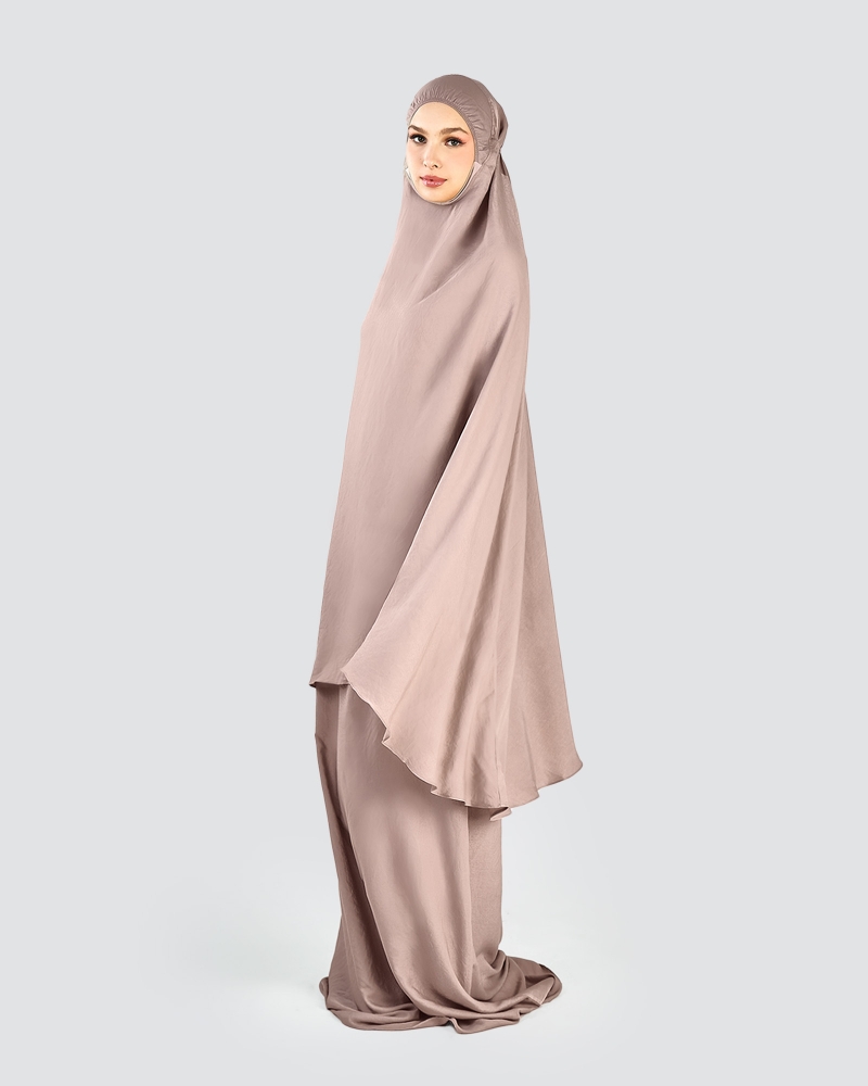 AQSA TELEKUNG - HYDRANGEA