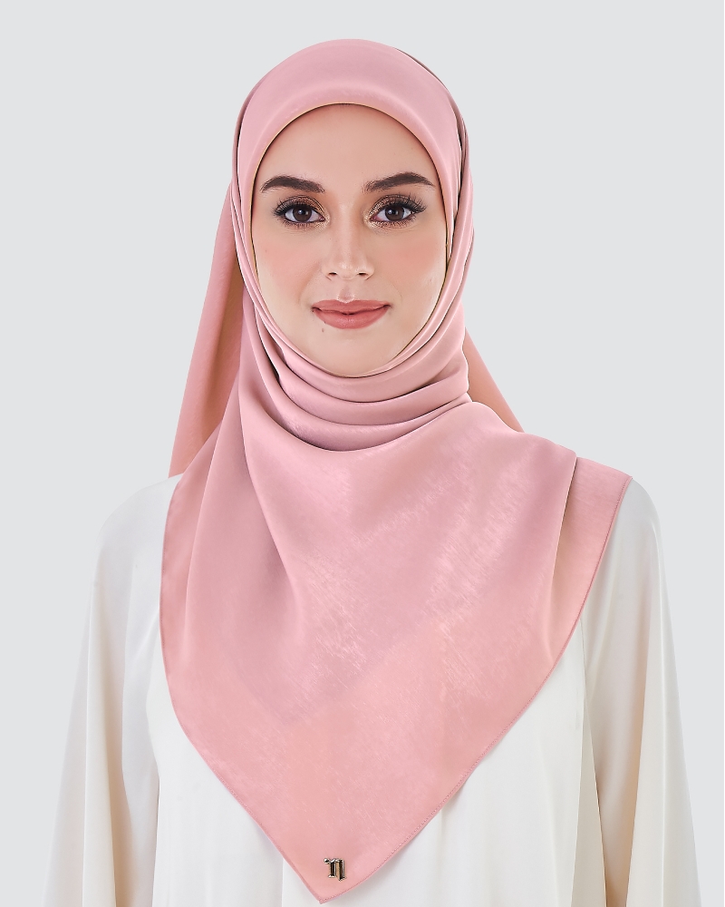 ASHA SATIN SQUARE - TANGO PINK