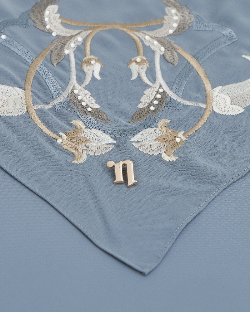AYANA EMBROIDERED SQUARE - BLUE
