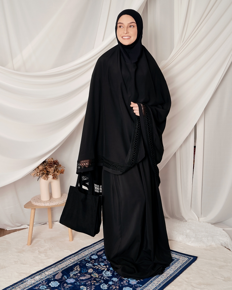 AYISHA TELEKUNG - BLACK