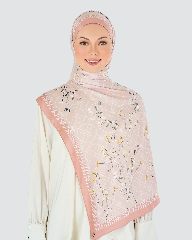 BAMBOO TRELLIS SATIN SHAWL - DUSTY ROSE