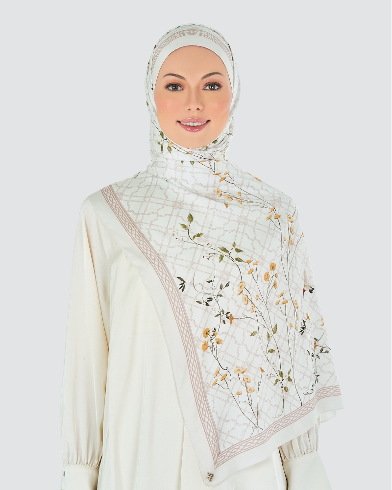 BAMBOO TRELLIS SATIN SHAWL - IVORY