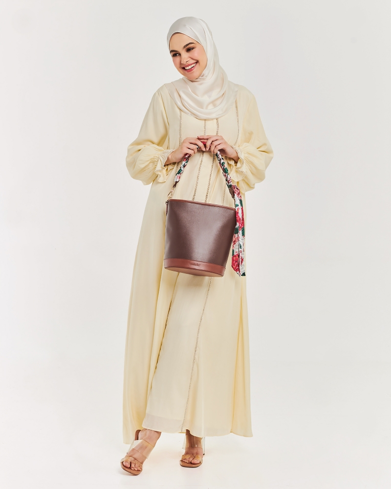 THE BUCKET BAG WITH TWILLY - DARK BROWN