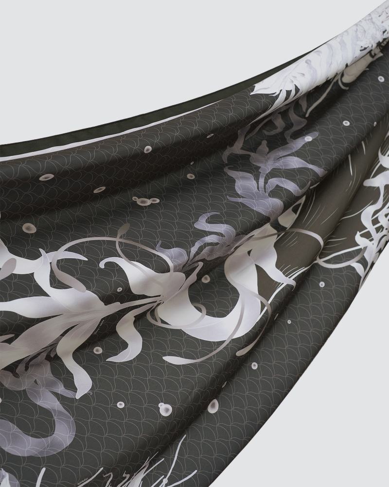 DISNEY X NAELOFAR - THE LITTLE MERMAID SHAWL - BLACK