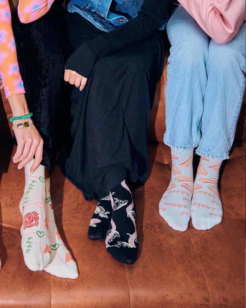 FRIENDS X NAELOFAR THE SOCKS - MULTICOLOUR