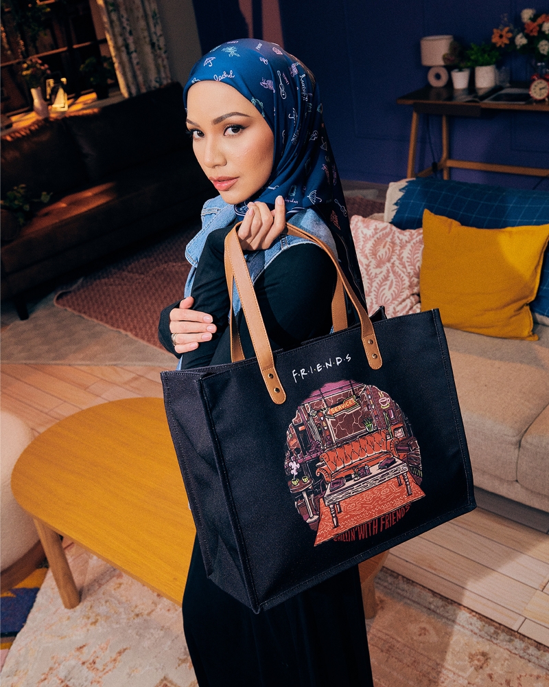 FRIENDS X NAELOFAR THE COFFEE BAG - BLACK