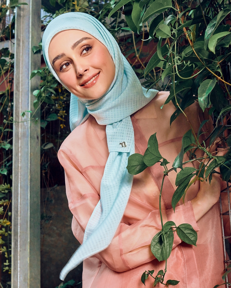 GINGHAM TEXTURED CHIFFON SQUARE - CYAN BLUE