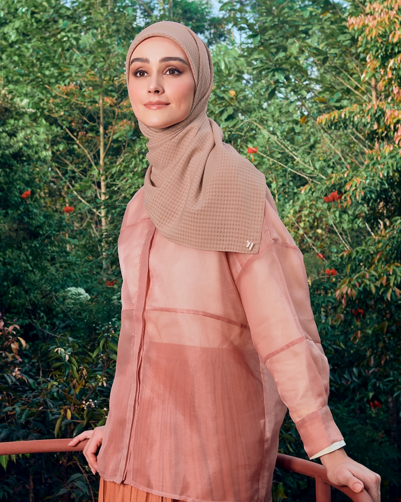 GINGHAM TEXTURED CHIFFON SQUARE - NUDE