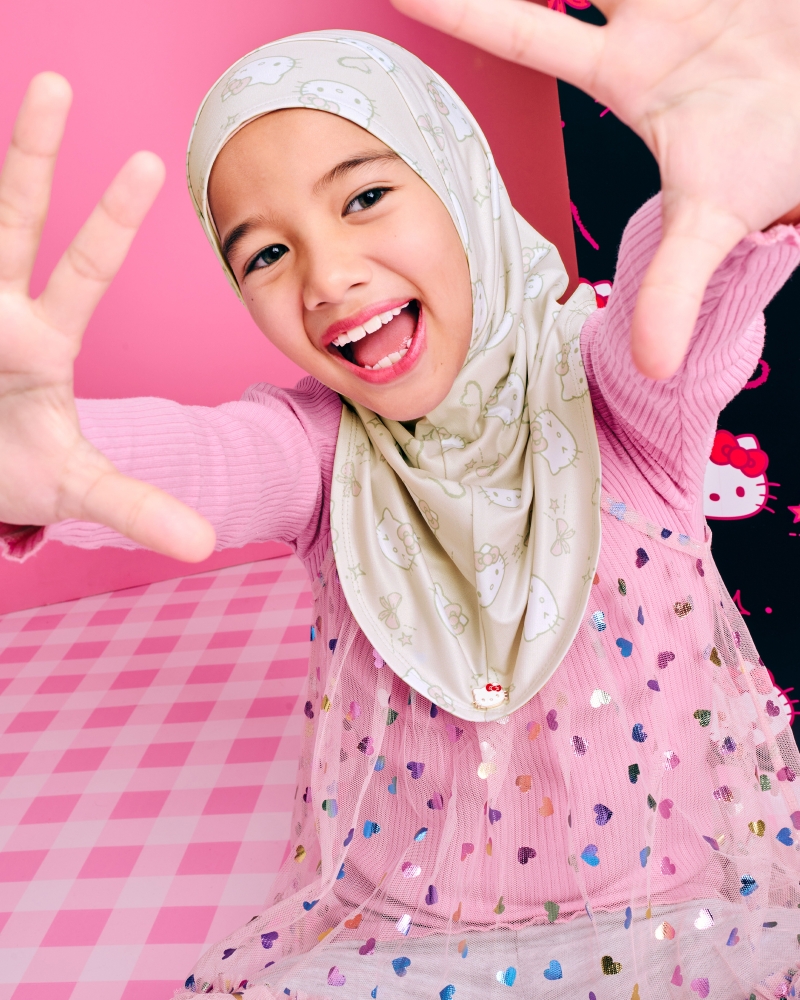 HELLO KITTY X NAELOFAR EASYON SOPHIA INSTANT PETITE - YUZU
