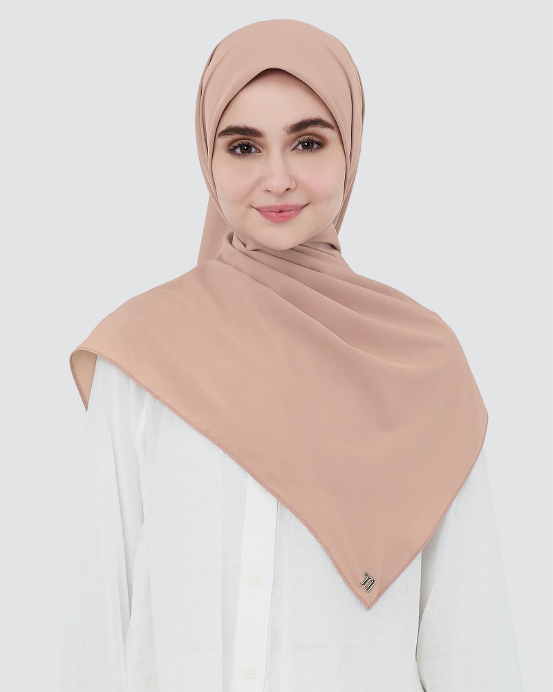 MAYA MATTE SATIN SQUARE - DUSTY PEACH