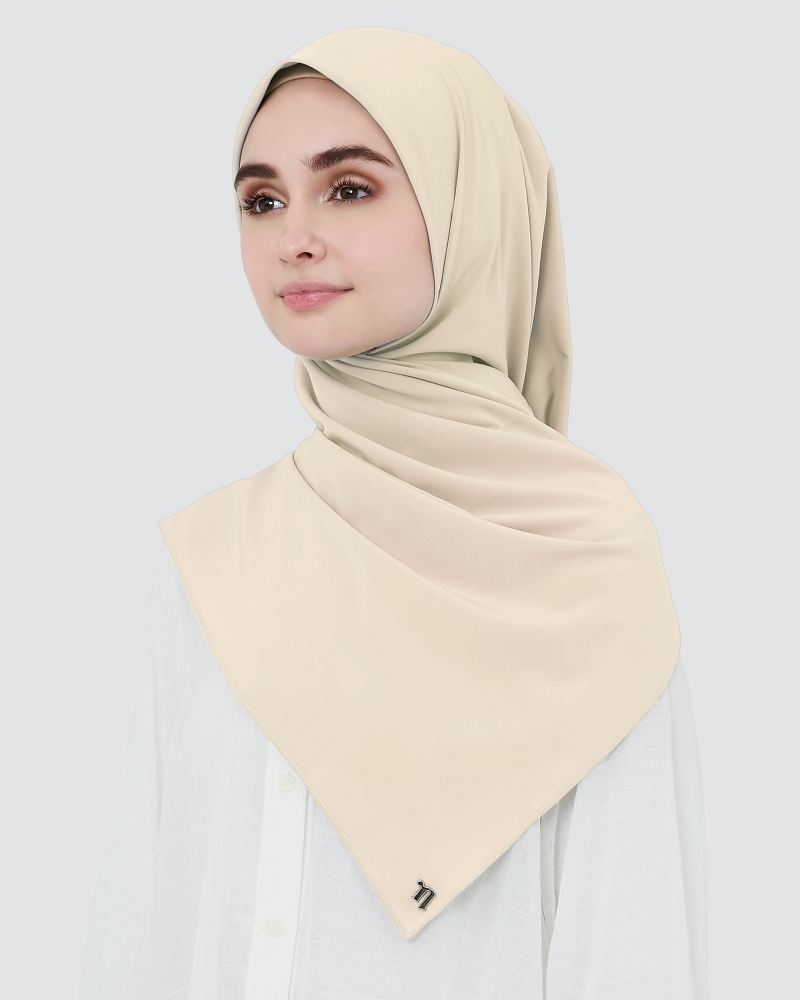MAYA MATTE SATIN SQUARE - SAND