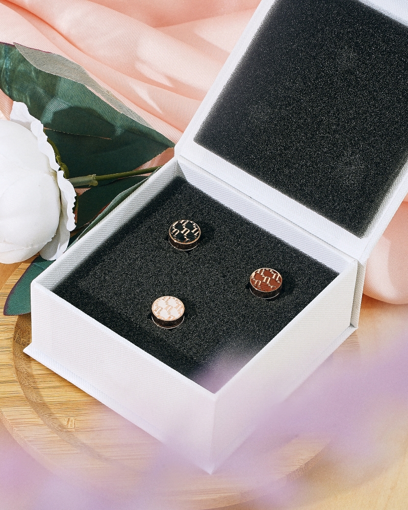 N MONOGRAM MAGNETIC PIN - ROSE GOLD