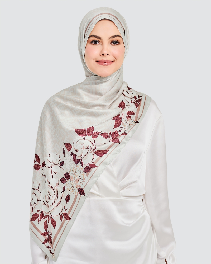 THE 8IRTHDAY COLLECTION - FLORAL MONOGRAM SHAWL - NUDE