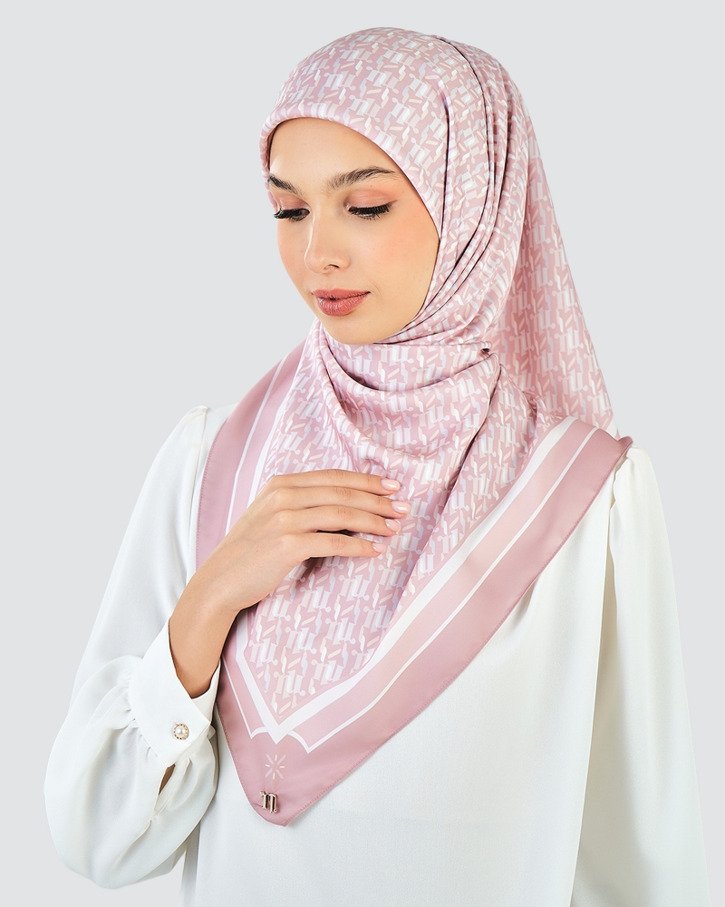 NOVA MONOGRAM SQUARE - BLUSH