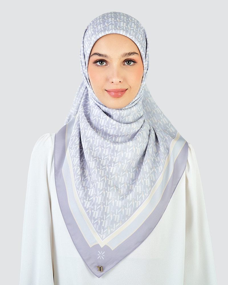 NOVA MONOGRAM SQUARE - SILVER MOON