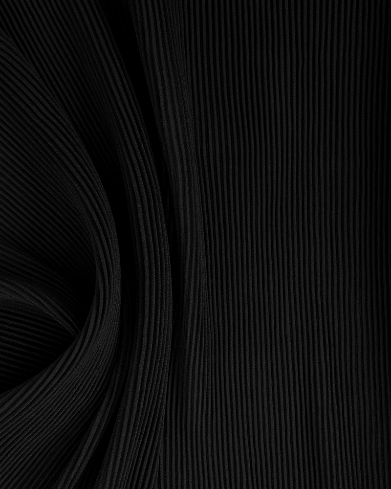 PIYA PLEATED SHAWL - BLACK