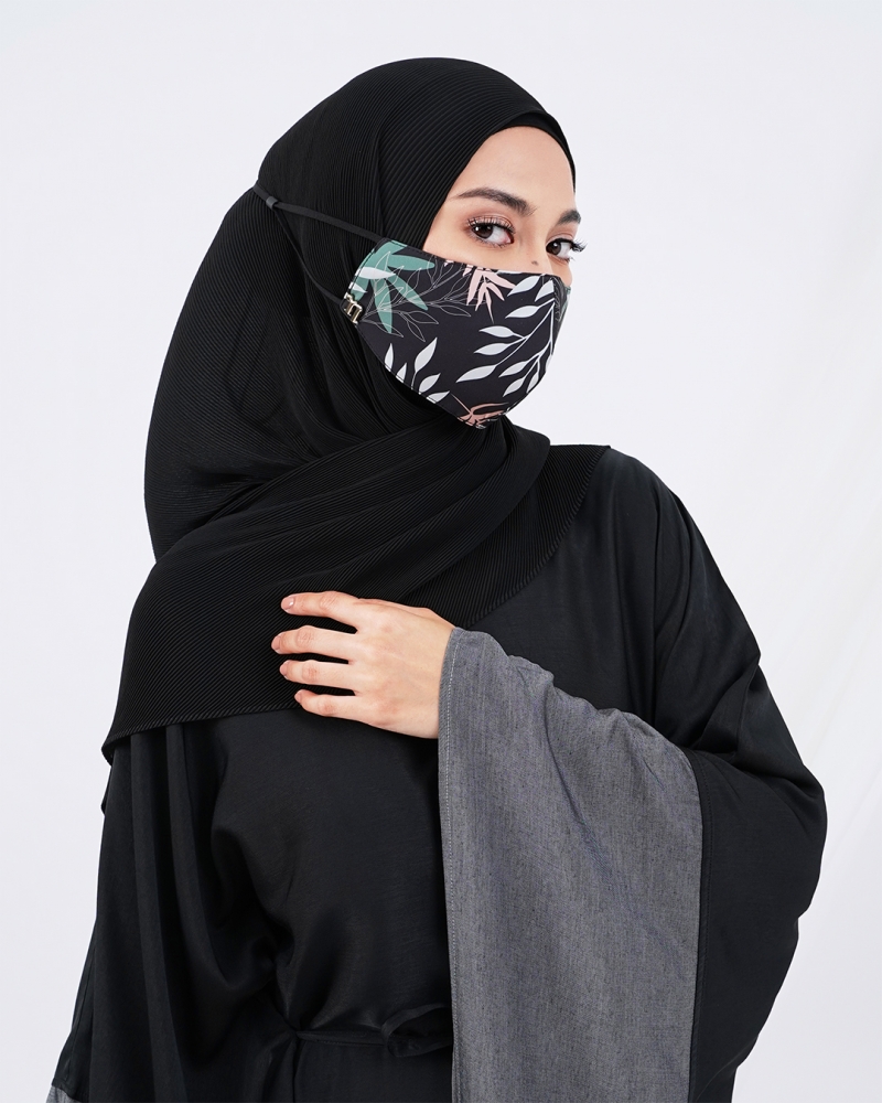RESORT 3-PLY FACE MASK - ADJUSTABLE STRAP - BLACK
