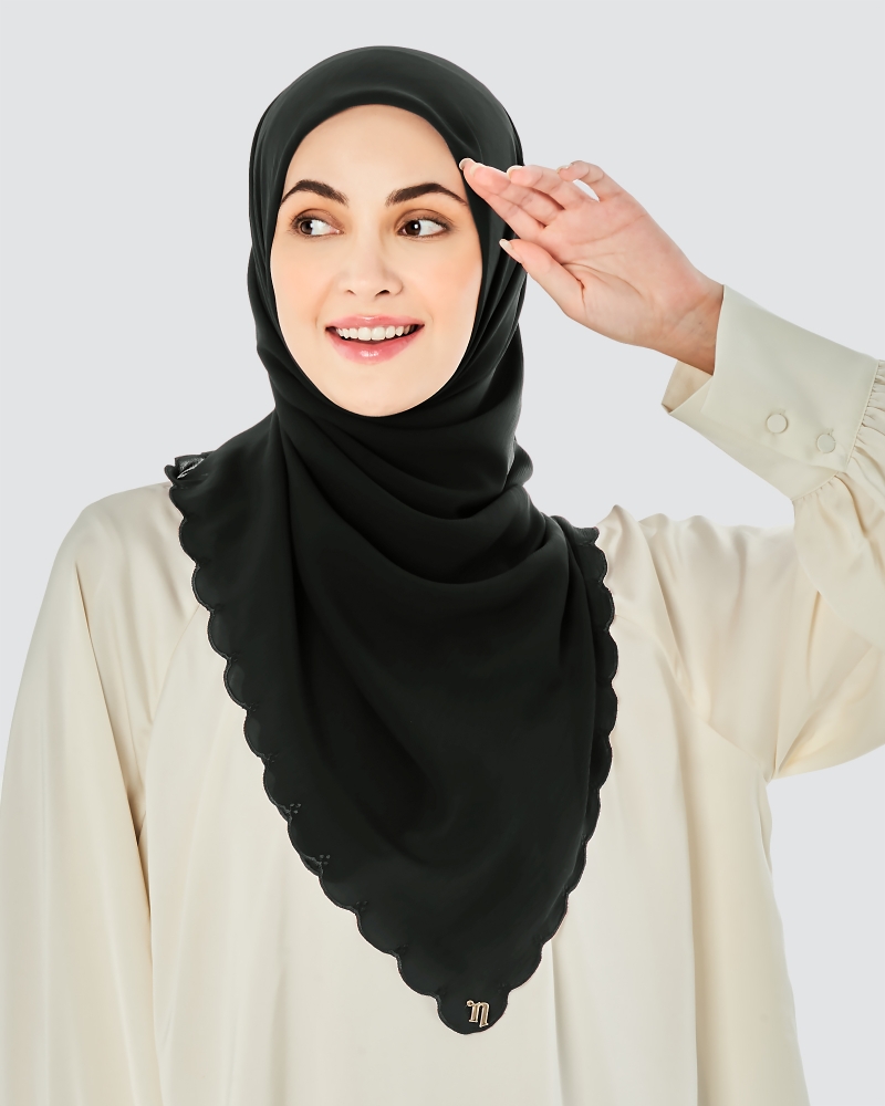 SALOMA EMBROIDERED TEXTURED SQUARE - BLACK