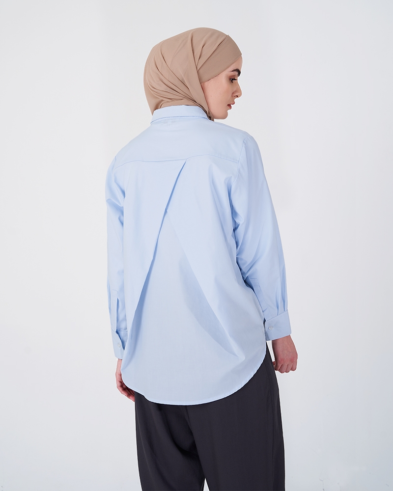 OVERLAP BACK SHIRT DUSTY POWDER BLUE