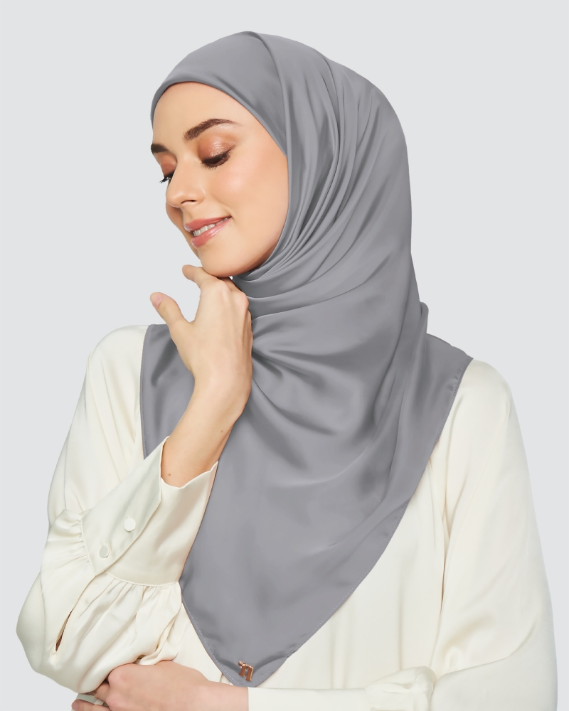 SWARA SATIN SQUARE - ALUMINIUM GREY